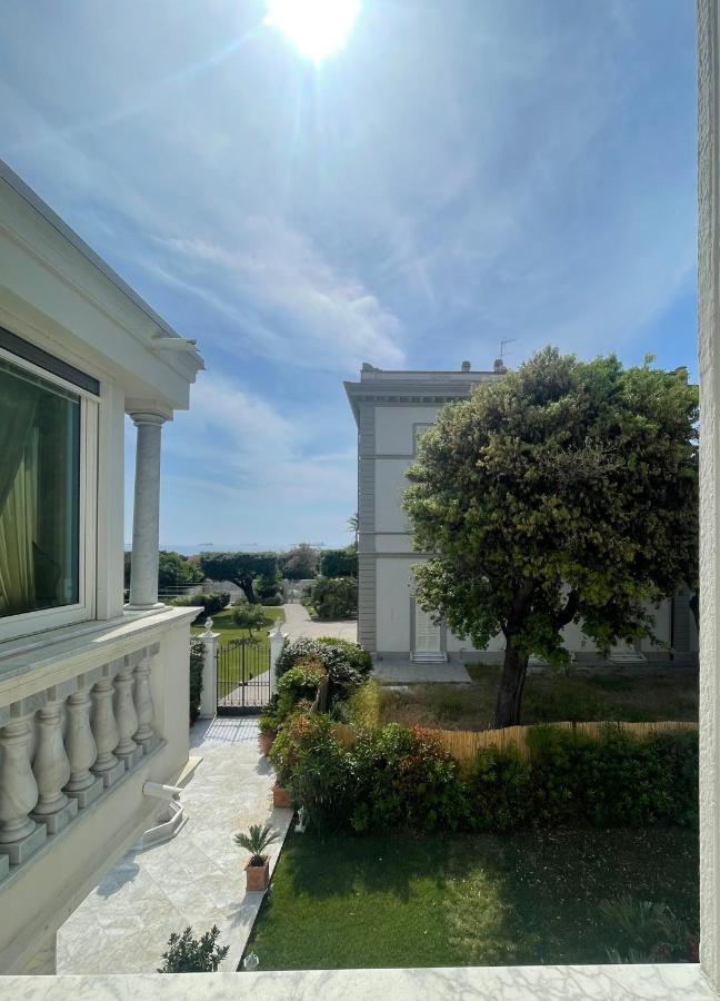 Villa Bianca A Few Steps By The Sea With Exclusive Garden & Jacuzzi Livorno Bagian luar foto