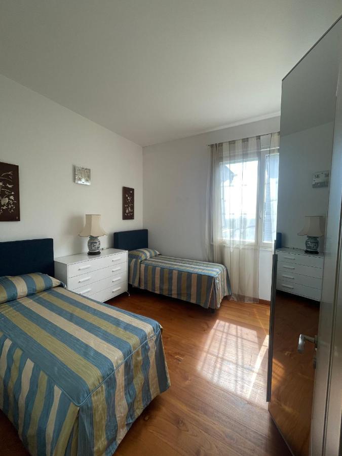 Villa Bianca A Few Steps By The Sea With Exclusive Garden & Jacuzzi Livorno Bagian luar foto