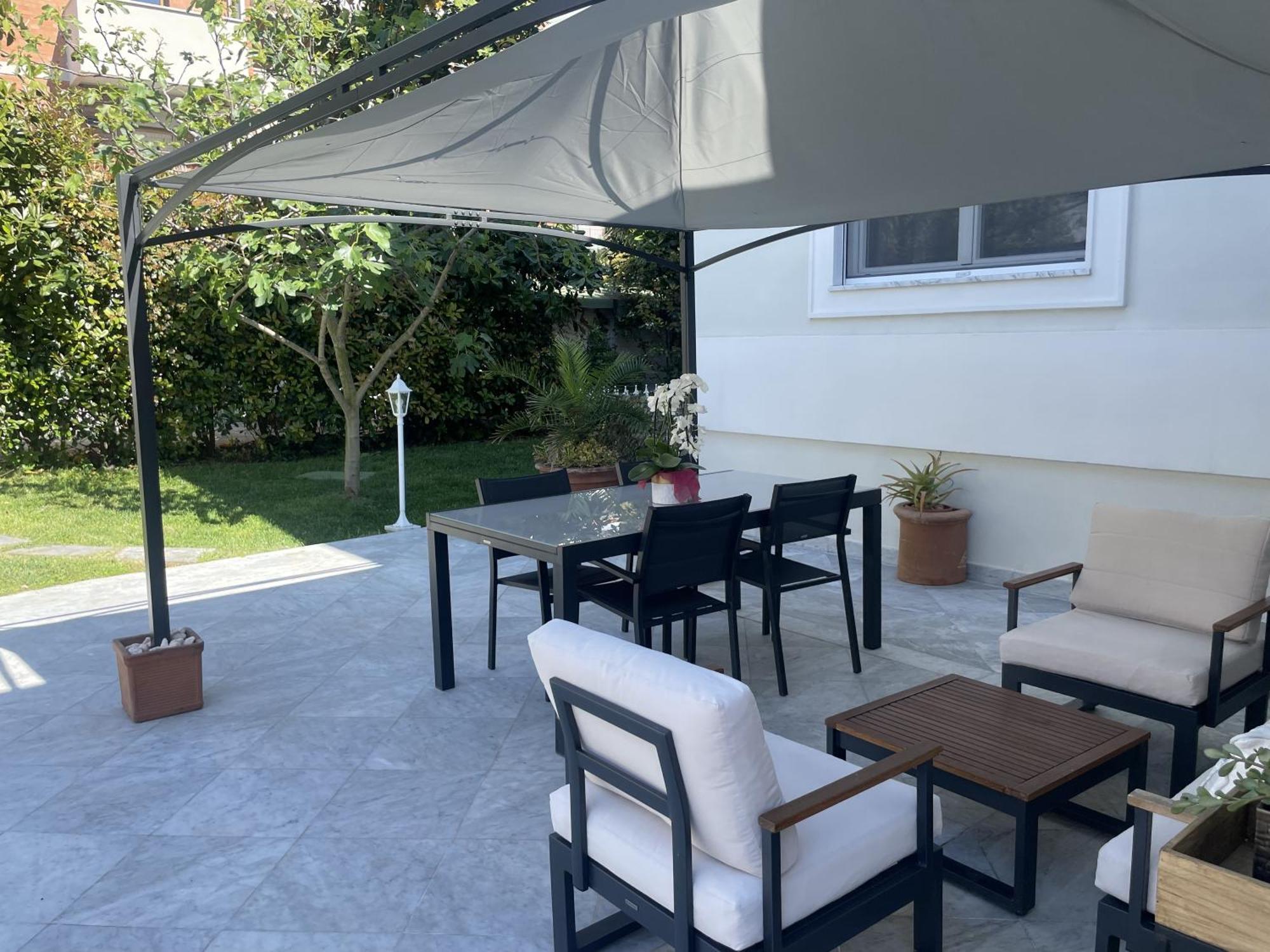 Villa Bianca A Few Steps By The Sea With Exclusive Garden & Jacuzzi Livorno Bagian luar foto